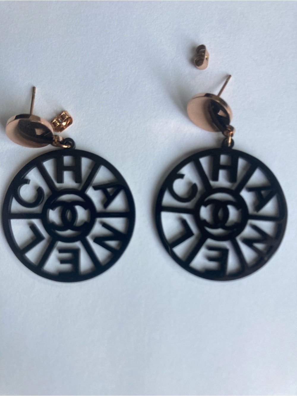 Fashion Jewelry Black and Gold Round Logo Cutout Drop Earrings